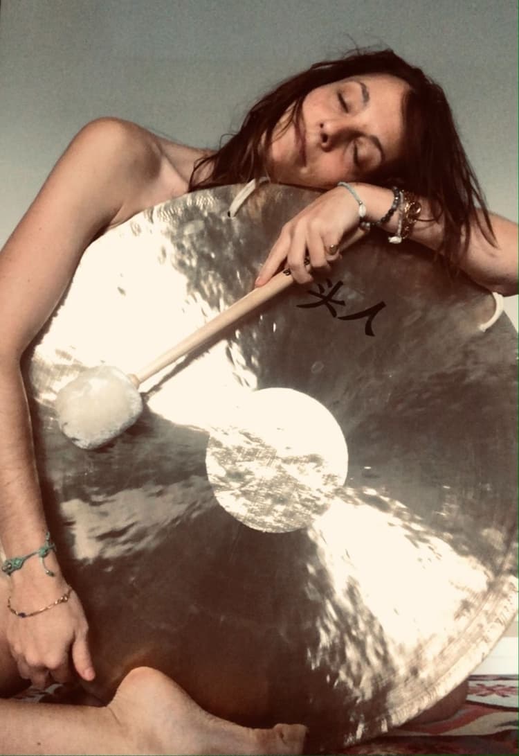 https://res.cloudinary.com/dzu6tt8ii/image/upload/v1783251885/FANNY_IMG/c563f8ea_0dca_4bb3_9085_ff91f748da48_1f87a7d888.jpg